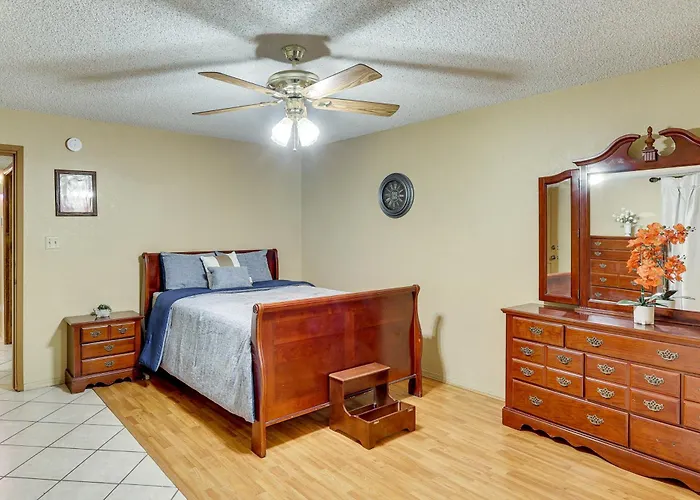 Close To Golf! Snowbird Retreat W/ Pool In